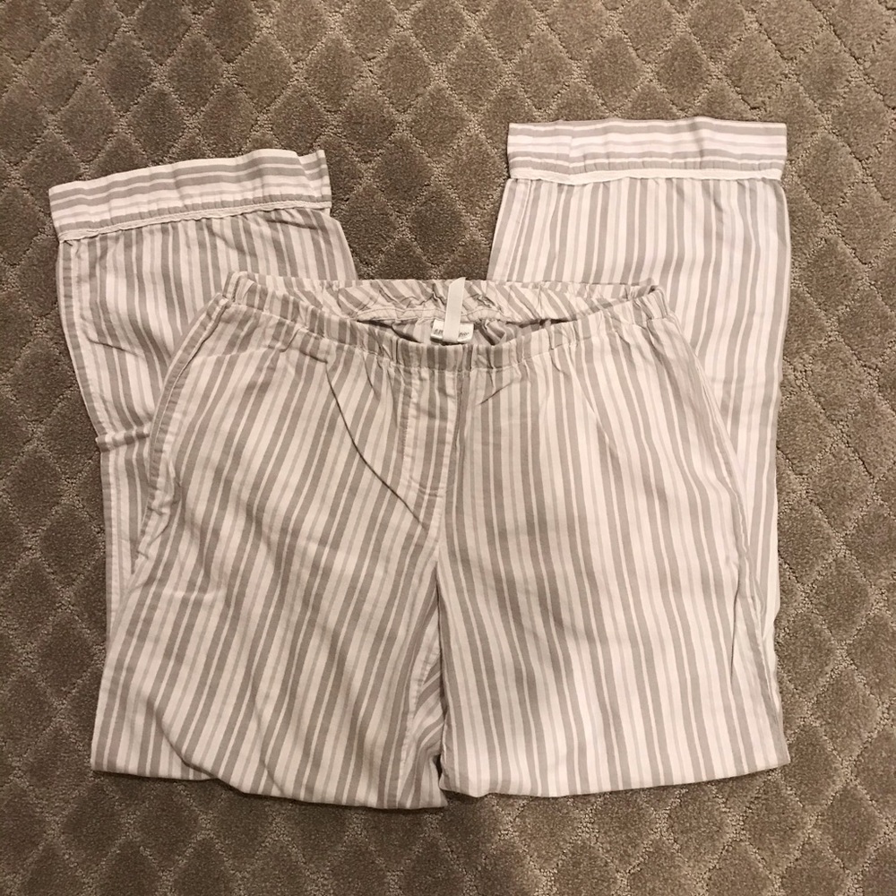 A Pea in the pod maternity pajama pants Small